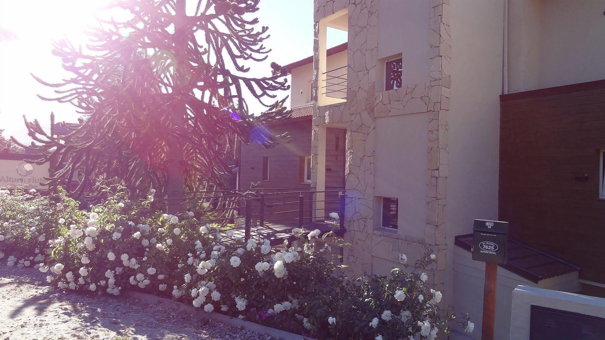Nbh Lacus Boutique Hotel سان كارلوس دي باريلوتشي المظهر الخارجي الصورة